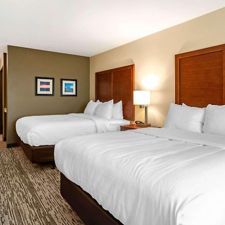 Comfort Inn & Suites Ames Near Isu Campus Luaran gambar