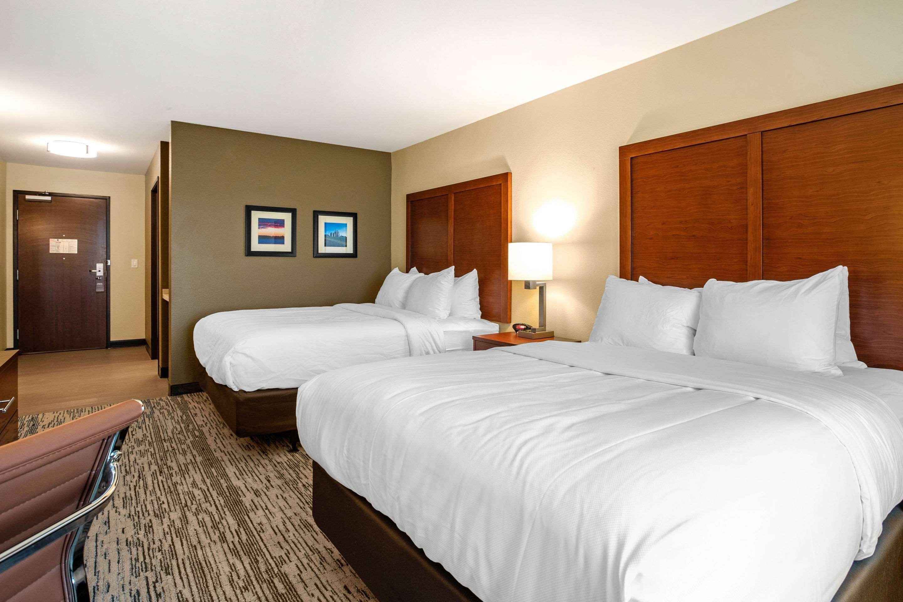 Comfort Inn & Suites Ames Near Isu Campus Luaran gambar