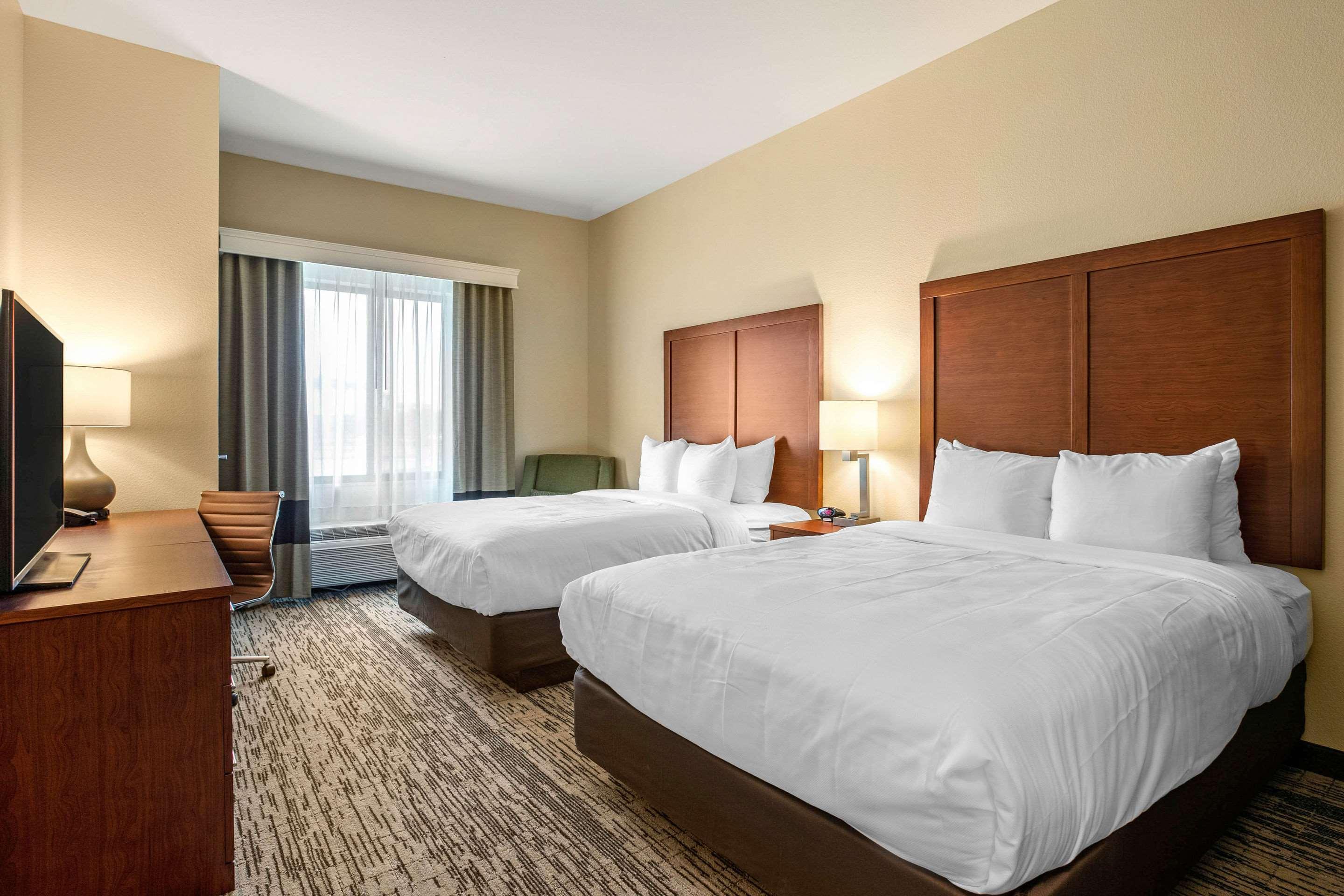 Comfort Inn & Suites Ames Near Isu Campus Luaran gambar